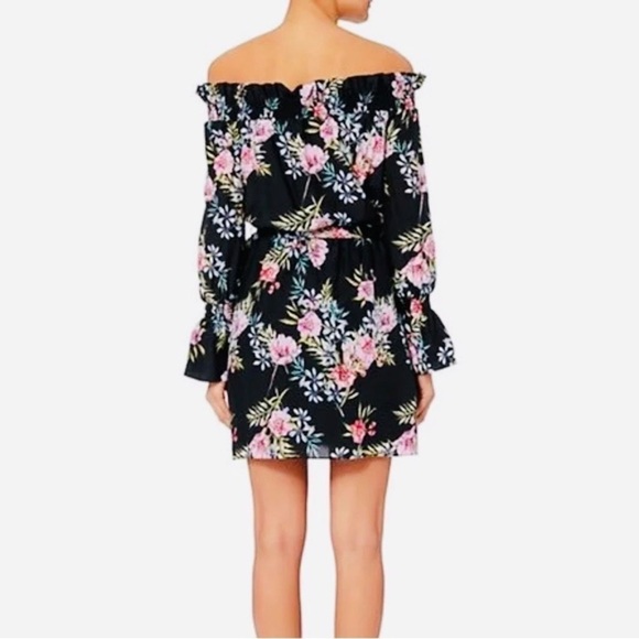 Intermix Black Floral Print Off the Shoulder Belted Mini Dress Size M - Picture 2 of 11